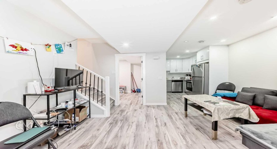 223 Wolf Creek Avenue, Calgary, Alberta T2X4X1, 5 Bedrooms Bedrooms, ,4 BathroomsBathrooms,Residential,For Sale,Wolf Creek,A2300562
