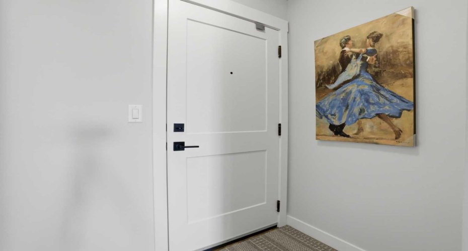 Unit Foyer/Entry