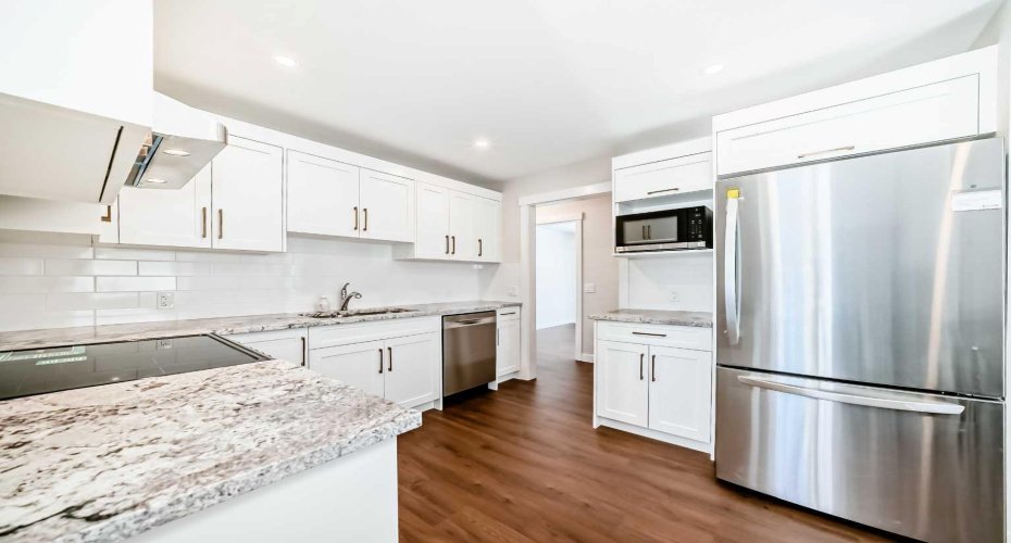 7427 25 Street, Calgary, Alberta T2C 1A3, 3 Bedrooms Bedrooms, ,2 BathroomsBathrooms,Residential,For Sale,25,A2304423