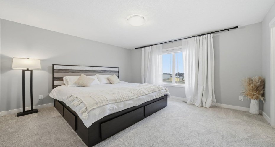 902 Bluerock Way, Calgary, Alberta T2Y 0S5, 3 Bedrooms Bedrooms, ,3 BathroomsBathrooms,Residential,For Sale,Bluerock,A2304430