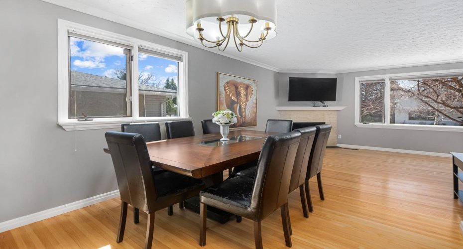 3144 Breen Crescent, Calgary, Alberta T2L1S7, 7 Bedrooms Bedrooms, ,4 BathroomsBathrooms,Residential,For Sale,Breen,A2304463