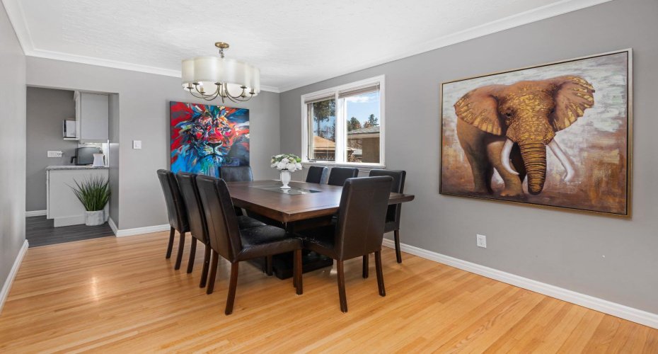 3144 Breen Crescent, Calgary, Alberta T2L1S7, 7 Bedrooms Bedrooms, ,4 BathroomsBathrooms,Residential,For Sale,Breen,A2304463