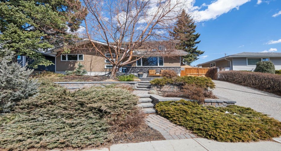 3144 Breen Crescent, Calgary, Alberta T2L1S7, 7 Bedrooms Bedrooms, ,4 BathroomsBathrooms,Residential,For Sale,Breen,A2304463