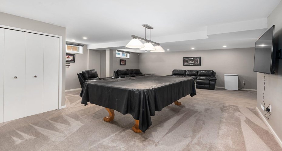 3144 Breen Crescent, Calgary, Alberta T2L1S7, 7 Bedrooms Bedrooms, ,4 BathroomsBathrooms,Residential,For Sale,Breen,A2304463