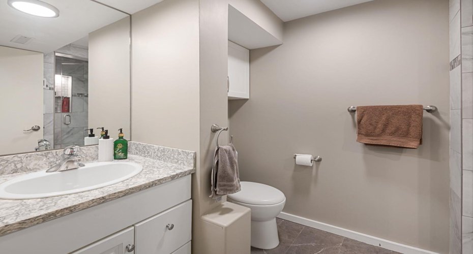 3144 Breen Crescent, Calgary, Alberta T2L1S7, 7 Bedrooms Bedrooms, ,4 BathroomsBathrooms,Residential,For Sale,Breen,A2304463