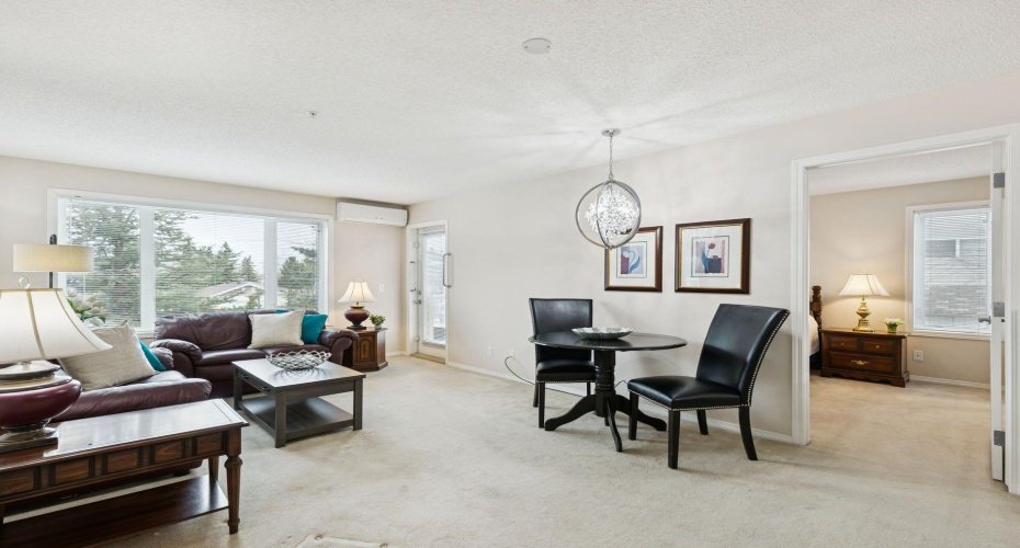 5200 44 Avenue, Calgary, Alberta T1Y 7L4, 2 Bedrooms Bedrooms, ,2 BathroomsBathrooms,Residential,For Sale,44,A2304495