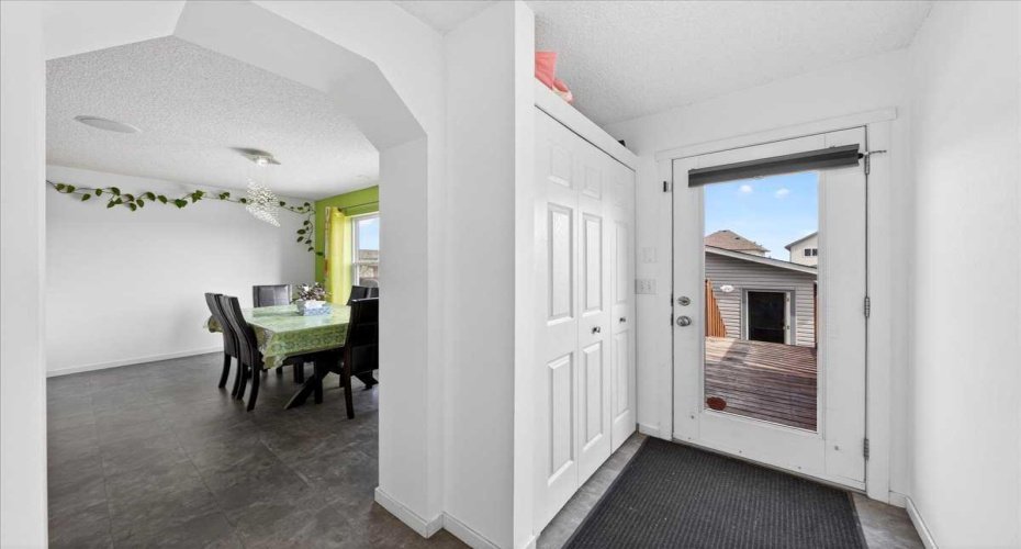 244 Silverado Range View, Calgary, Alberta T2X 0C8, 3 Bedrooms Bedrooms, ,3 BathroomsBathrooms,Residential,For Sale,Silverado Range,A2304525
