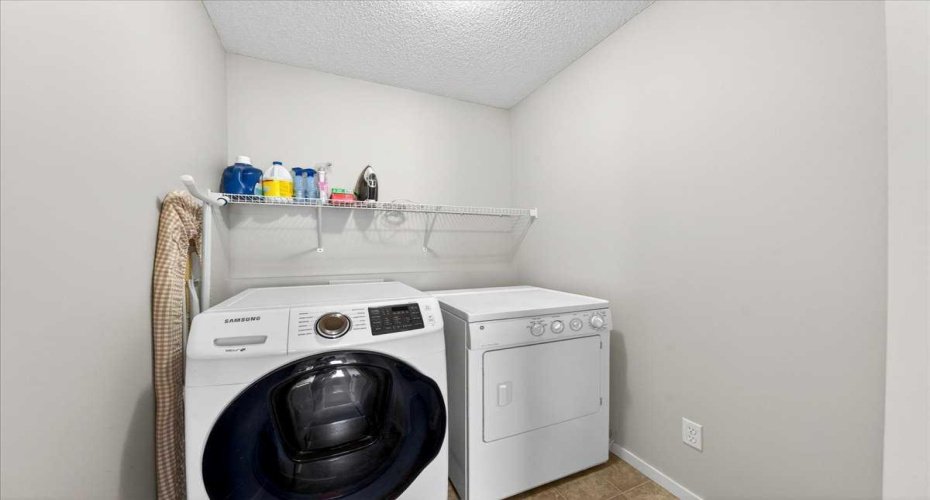 Upper level laundry