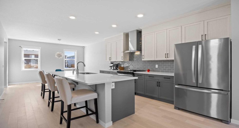 Stunning upgraded kitchen!