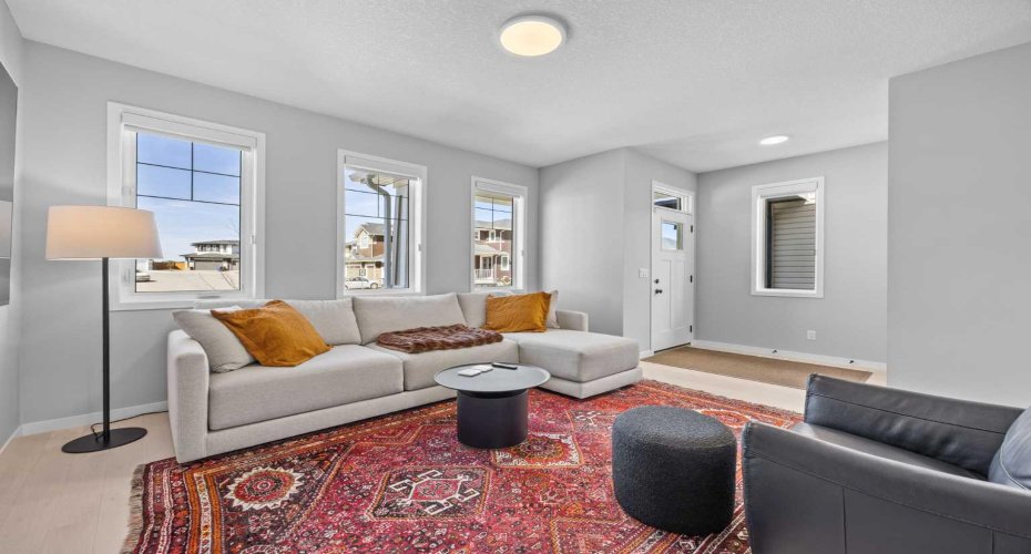 Bright and spacious. Perfect for entertaining.