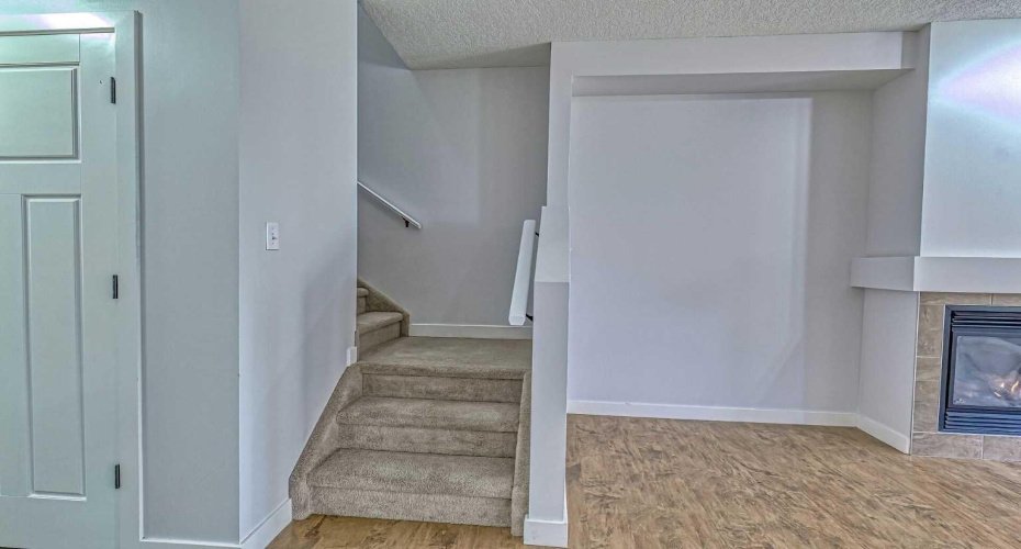 413 River Avenue, Cochrane, Alberta T4C 0P2, 3 Bedrooms Bedrooms, ,3 BathroomsBathrooms,Residential,For Sale,River,A2304646