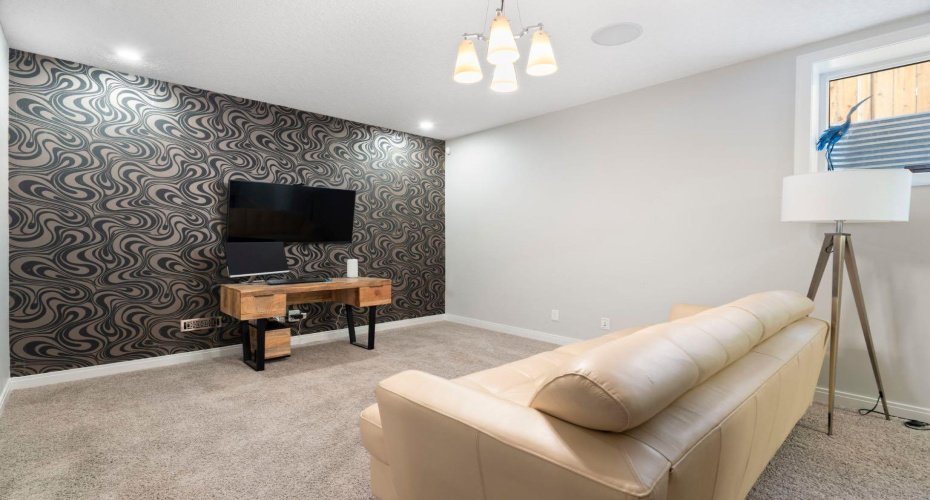 5 Riviera Crescent, Cochrane, Alberta T4C 0T6, 4 Bedrooms Bedrooms, ,4 BathroomsBathrooms,Residential,For Sale,Riviera,A2304665