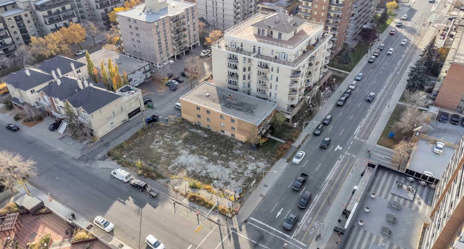 1309 12 Avenue, Calgary, Alberta T3C0P6, ,Commercial,For Sale,12,A2304728