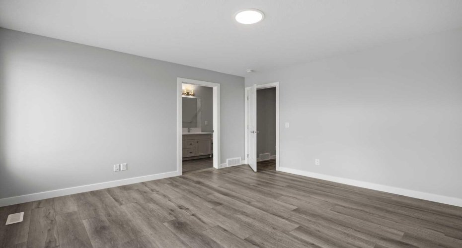 1058 Alpine Avenue, Calgary, Alberta T2Y 0T1, 4 Bedrooms Bedrooms, ,4 BathroomsBathrooms,Residential,For Sale,Alpine,A2303747