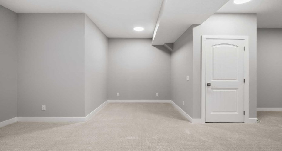 1058 Alpine Avenue, Calgary, Alberta T2Y 0T1, 4 Bedrooms Bedrooms, ,4 BathroomsBathrooms,Residential,For Sale,Alpine,A2303747