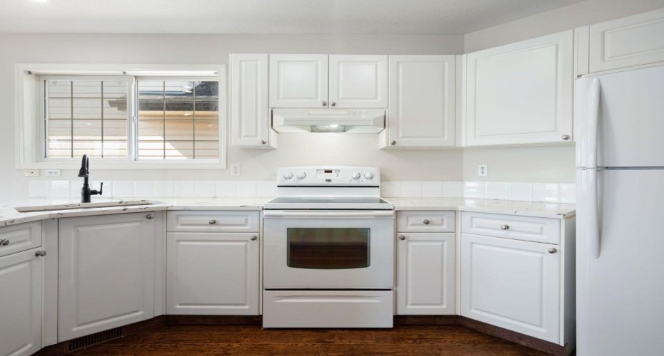 95 Coventry Road, Calgary, Alberta T3K5K4, 3 Bedrooms Bedrooms, ,2 BathroomsBathrooms,Residential,For Sale,Coventry,A2304017