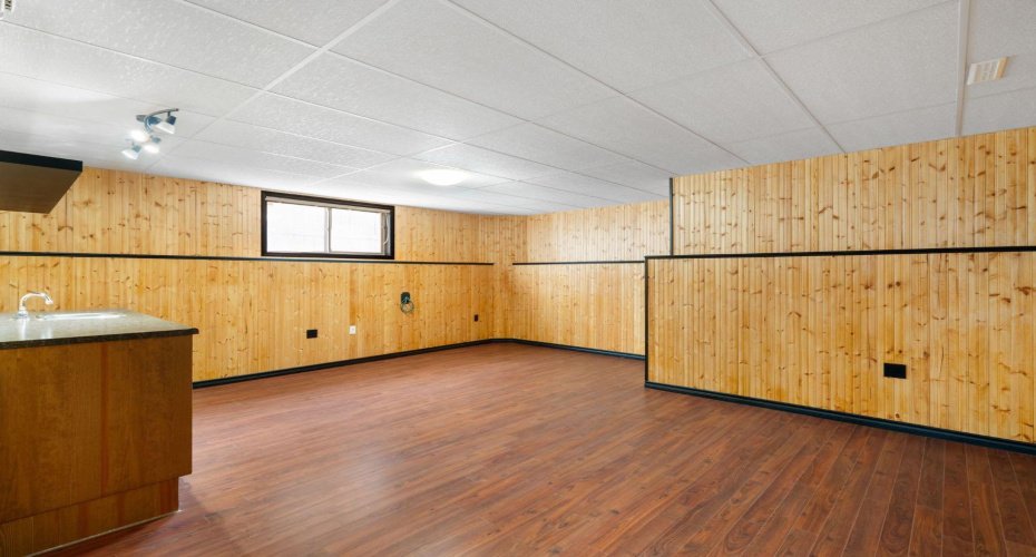 95 Coventry Road, Calgary, Alberta T3K5K4, 3 Bedrooms Bedrooms, ,2 BathroomsBathrooms,Residential,For Sale,Coventry,A2304017