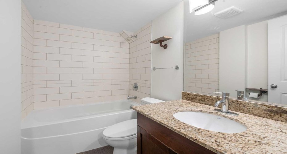 824 4 Avenue, Calgary, Alberta T2N 0M8, 1 Bedroom Bedrooms, ,1 BathroomBathrooms,Residential,For Sale,4,A2304027