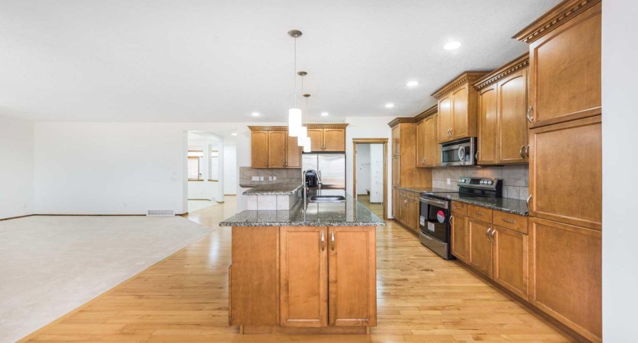 125 Autumn Gardens, Calgary, Alberta T3M 0H8, 3 Bedrooms Bedrooms, ,3 BathroomsBathrooms,Residential,For Sale,Autumn,A2304045