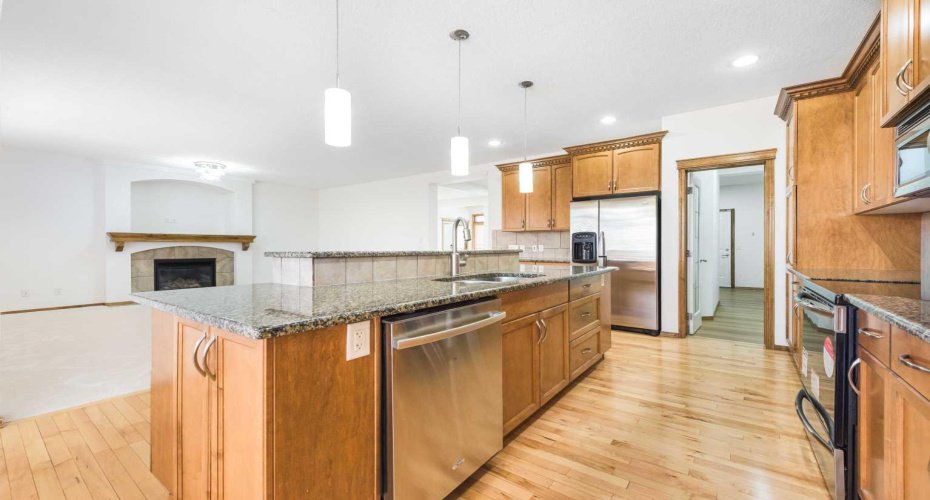 125 Autumn Gardens, Calgary, Alberta T3M 0H8, 3 Bedrooms Bedrooms, ,3 BathroomsBathrooms,Residential,For Sale,Autumn,A2304045