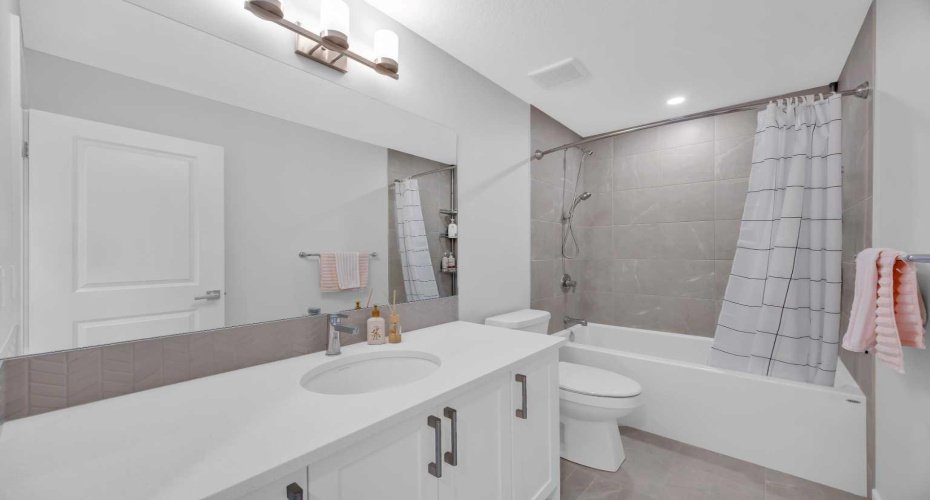 133 Arbour Lake Hill, Calgary, Alberta T3G 0G9, 3 Bedrooms Bedrooms, ,3 BathroomsBathrooms,Residential,For Sale,Arbour Lake,A2304249