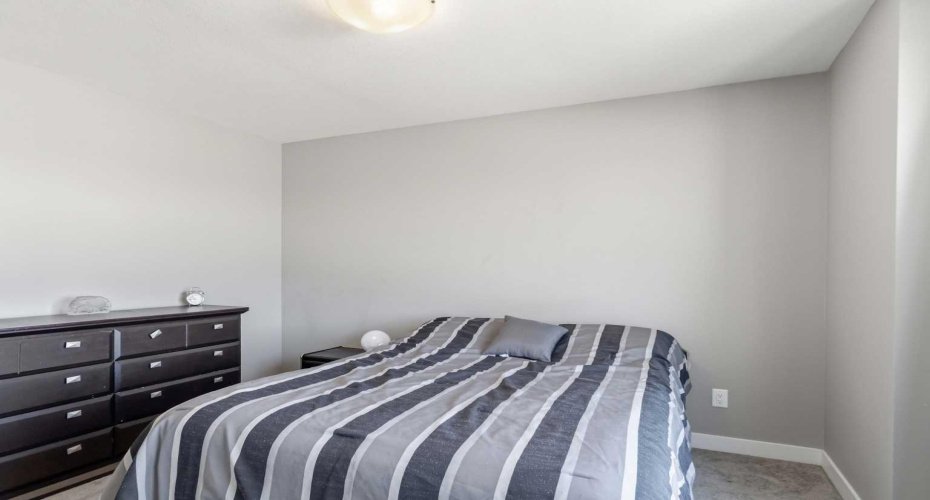 401 Athabasca Avenue, Fort McMurray, Alberta T9J 0A1, 3 Bedrooms Bedrooms, ,3 BathroomsBathrooms,Residential,For Sale,Athabasca,A2304260