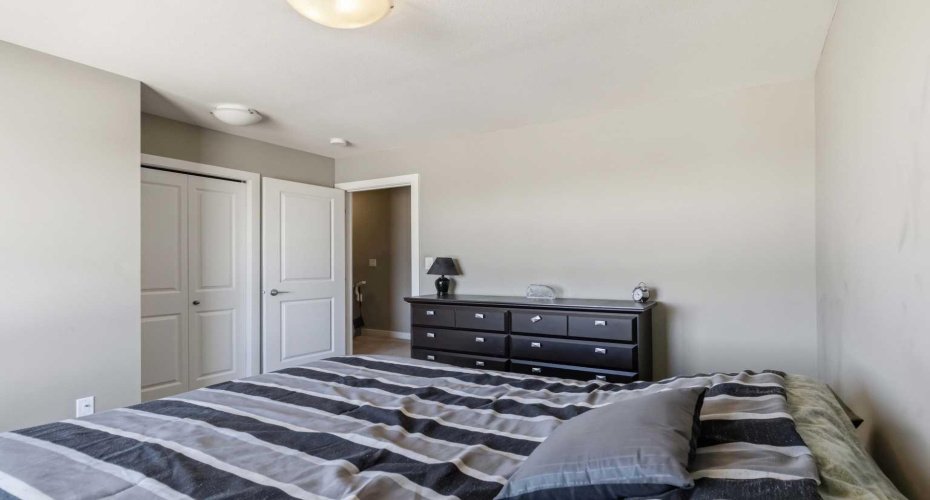 401 Athabasca Avenue, Fort McMurray, Alberta T9J 0A1, 3 Bedrooms Bedrooms, ,3 BathroomsBathrooms,Residential,For Sale,Athabasca,A2304260