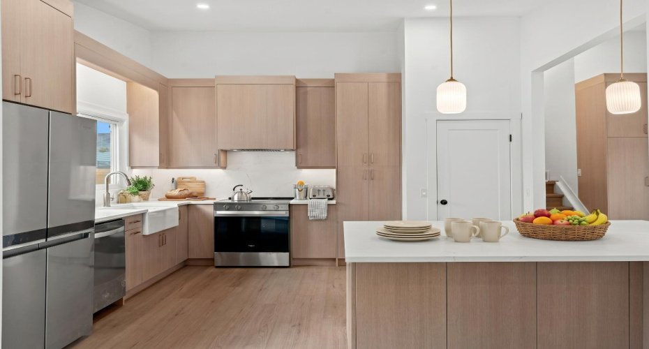 212 Queen Anne Road, Calgary, Alberta T2J 4S7, 5 Bedrooms Bedrooms, ,4 BathroomsBathrooms,Residential,For Sale,Queen Anne,A2304271