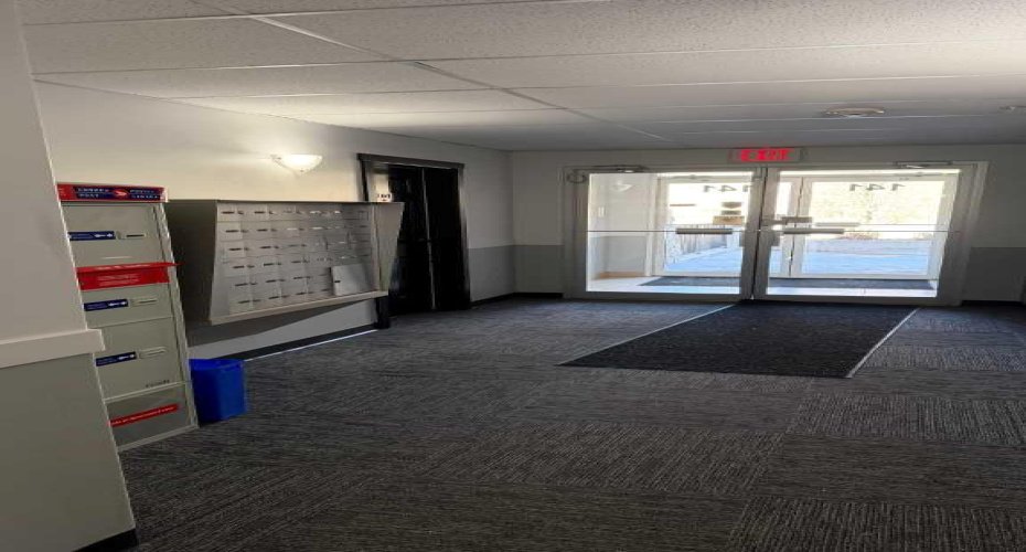 141 Mountain Street, Cochrane, Alberta T4C1Z5, 1 Bedroom Bedrooms, ,2 BathroomsBathrooms,Residential,For Sale,Mountain,A2304296