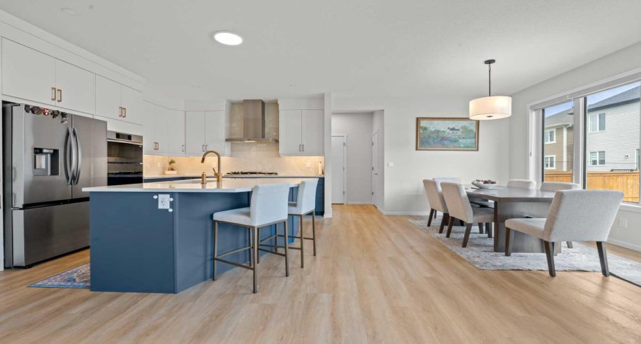 12 Southwinds Common, Airdrie, Alberta T4B 5T9, 4 Bedrooms Bedrooms, ,4 BathroomsBathrooms,Residential,For Sale,Southwinds,A2304331