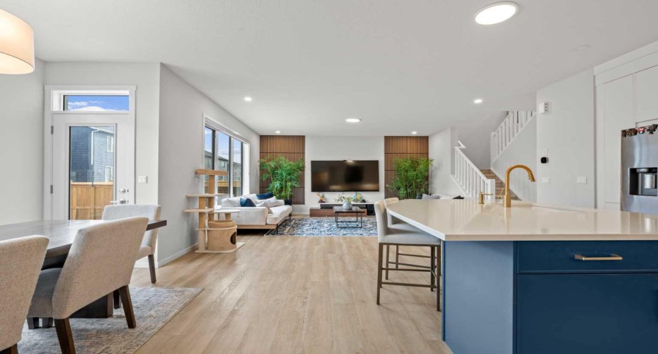 12 Southwinds Common, Airdrie, Alberta T4B 5T9, 4 Bedrooms Bedrooms, ,4 BathroomsBathrooms,Residential,For Sale,Southwinds,A2304331