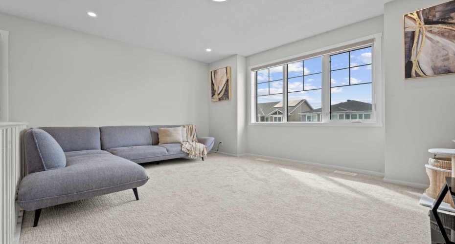 12 Southwinds Common, Airdrie, Alberta T4B 5T9, 4 Bedrooms Bedrooms, ,4 BathroomsBathrooms,Residential,For Sale,Southwinds,A2304331