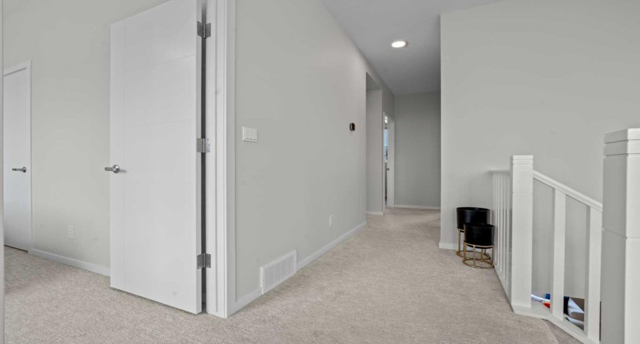 12 Southwinds Common, Airdrie, Alberta T4B 5T9, 4 Bedrooms Bedrooms, ,4 BathroomsBathrooms,Residential,For Sale,Southwinds,A2304331