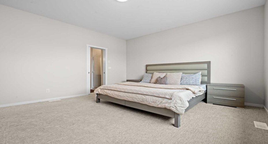 12 Southwinds Common, Airdrie, Alberta T4B 5T9, 4 Bedrooms Bedrooms, ,4 BathroomsBathrooms,Residential,For Sale,Southwinds,A2304331