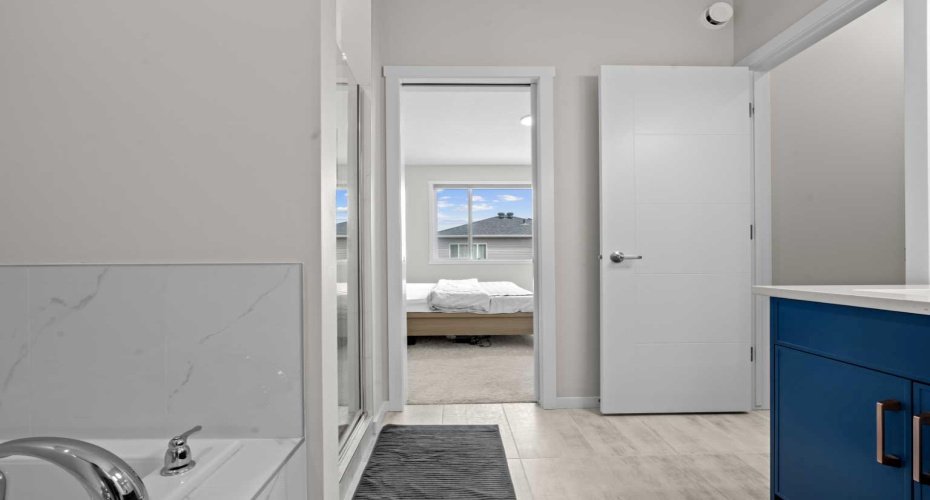 12 Southwinds Common, Airdrie, Alberta T4B 5T9, 4 Bedrooms Bedrooms, ,4 BathroomsBathrooms,Residential,For Sale,Southwinds,A2304331