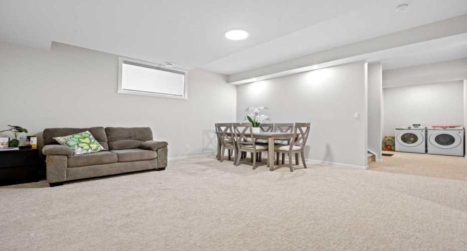 12 Southwinds Common, Airdrie, Alberta T4B 5T9, 4 Bedrooms Bedrooms, ,4 BathroomsBathrooms,Residential,For Sale,Southwinds,A2304331