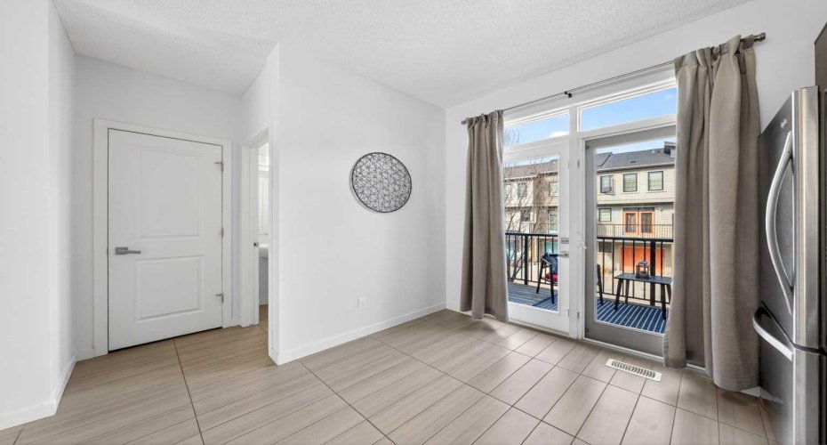 8 Walden Walk, Calgary, Alberta T2X 0Y4, 2 Bedrooms Bedrooms, ,3 BathroomsBathrooms,Residential,For Sale,Walden,A2304343