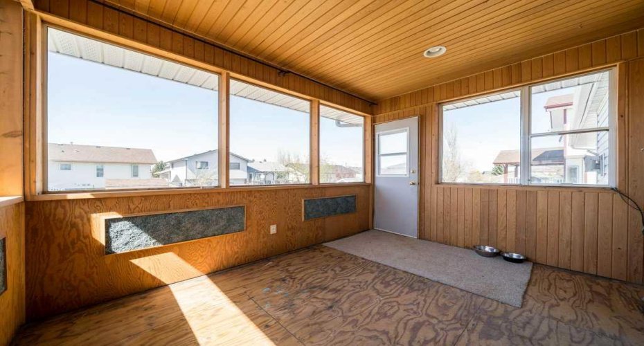46 Sage Close, Medicine Hat, Alberta T1B 4H7, 5 Bedrooms Bedrooms, ,3 BathroomsBathrooms,Residential,For Sale,Sage,A2304345