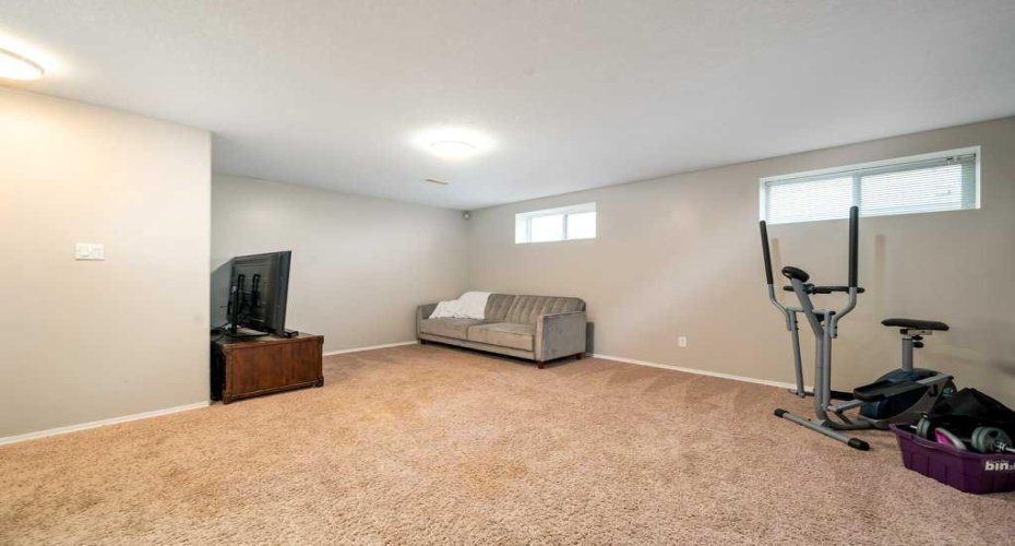 46 Sage Close, Medicine Hat, Alberta T1B 4H7, 5 Bedrooms Bedrooms, ,3 BathroomsBathrooms,Residential,For Sale,Sage,A2304345