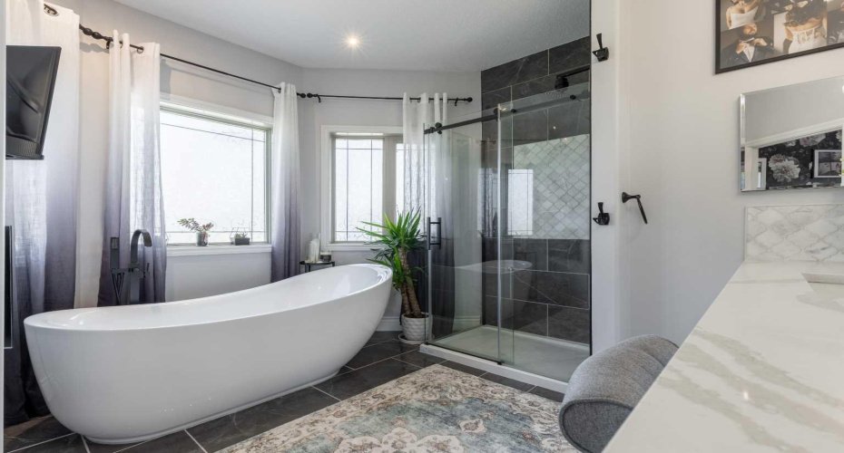 406 Meadow Lark Drive, Rural Lethbridge County, Alberta T1J 4R9, 5 Bedrooms Bedrooms, ,4 BathroomsBathrooms,Residential,For Sale,Meadow Lark,A2304348