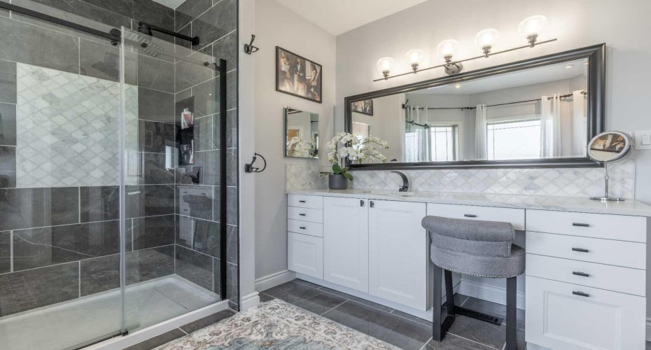 406 Meadow Lark Drive, Rural Lethbridge County, Alberta T1J 4R9, 5 Bedrooms Bedrooms, ,4 BathroomsBathrooms,Residential,For Sale,Meadow Lark,A2304348