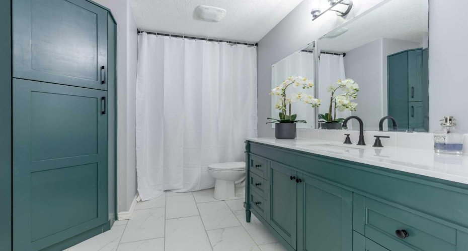 406 Meadow Lark Drive, Rural Lethbridge County, Alberta T1J 4R9, 5 Bedrooms Bedrooms, ,4 BathroomsBathrooms,Residential,For Sale,Meadow Lark,A2304348