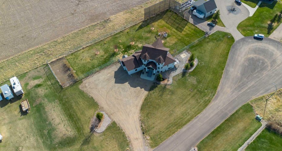 406 Meadow Lark Drive, Rural Lethbridge County, Alberta T1J 4R9, 5 Bedrooms Bedrooms, ,4 BathroomsBathrooms,Residential,For Sale,Meadow Lark,A2304348