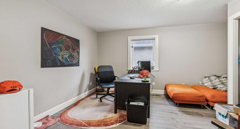 2211 Bowness Road, Calgary, Alberta T2N 3L4, 4 Bedrooms Bedrooms, ,4 BathroomsBathrooms,Residential,For Sale,Bowness,A2304349