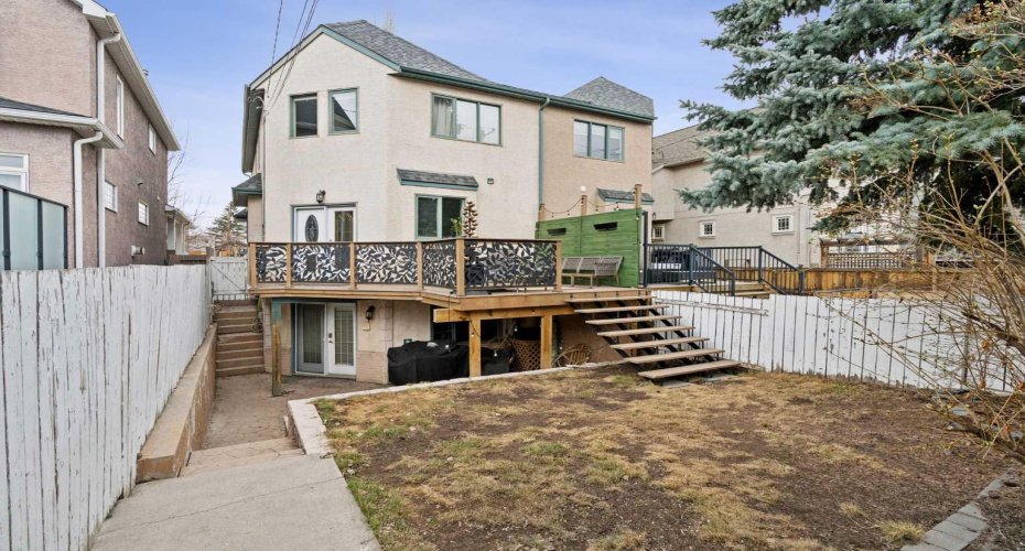 2211 Bowness Road, Calgary, Alberta T2N 3L4, 4 Bedrooms Bedrooms, ,4 BathroomsBathrooms,Residential,For Sale,Bowness,A2304349