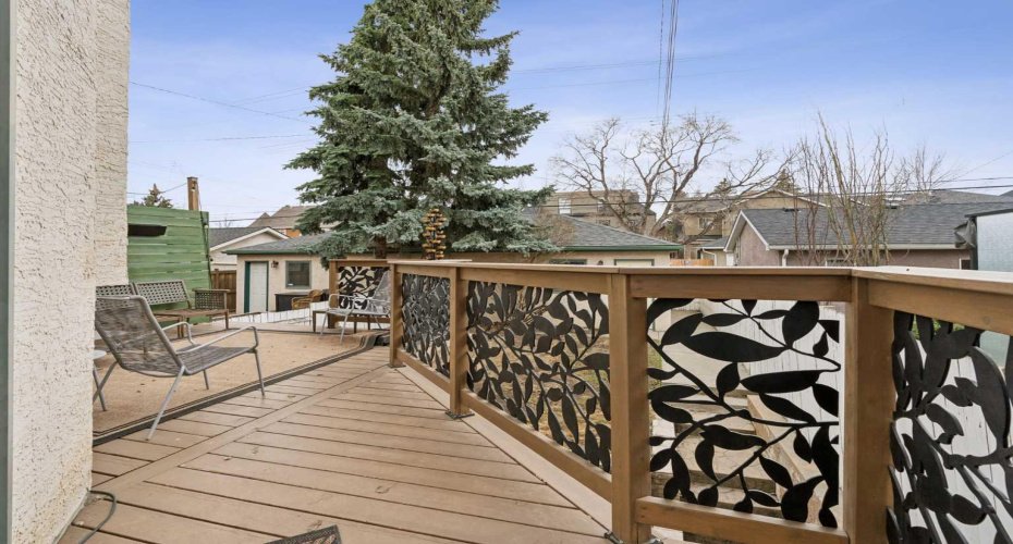 2211 Bowness Road, Calgary, Alberta T2N 3L4, 4 Bedrooms Bedrooms, ,4 BathroomsBathrooms,Residential,For Sale,Bowness,A2304349