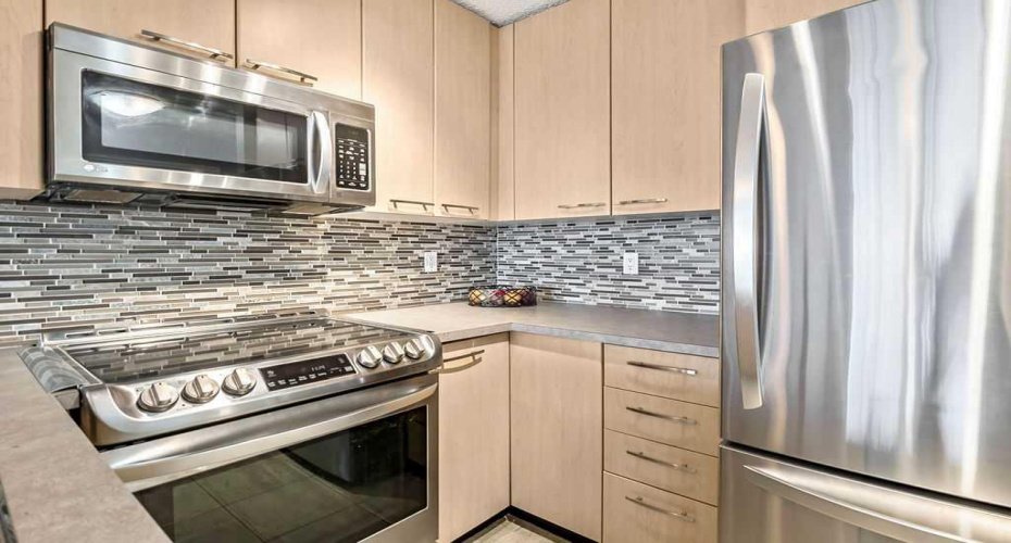 5115 Richard Road, Calgary, Alberta T3E 7M7, 1 Bedroom Bedrooms, ,1 BathroomBathrooms,Residential,For Sale,Richard,A2304354