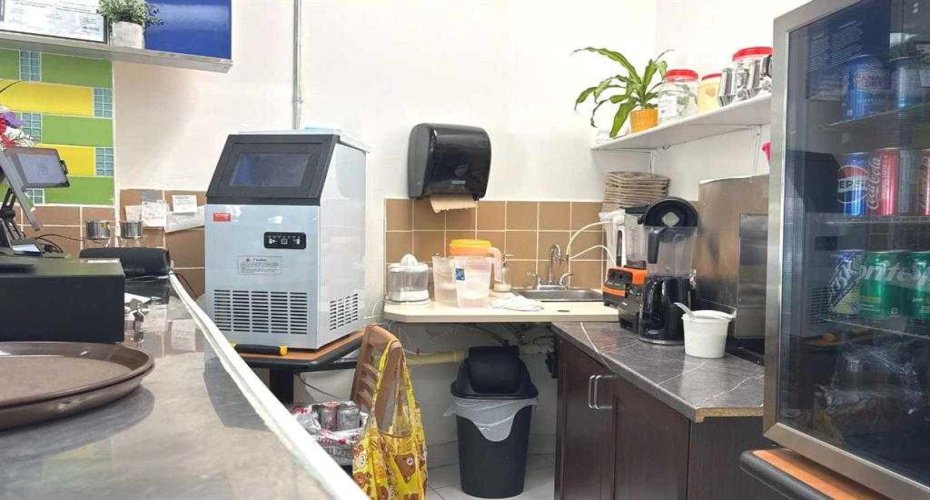 320 West Creek Drive, Chestermere, Alberta T1X 0P7, ,Commercial,For Lease,West Creek,A2298833