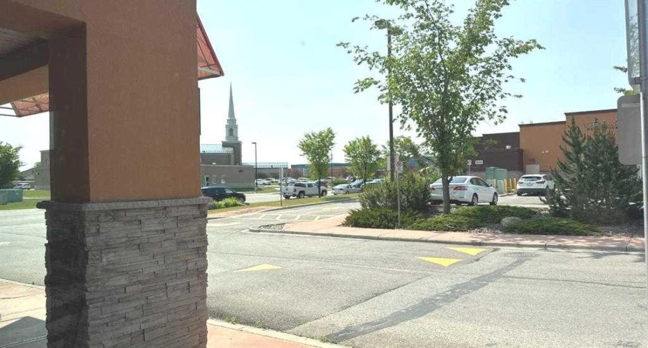 320 West Creek Drive, Chestermere, Alberta T1X 0P7, ,Commercial,For Lease,West Creek,A2298833