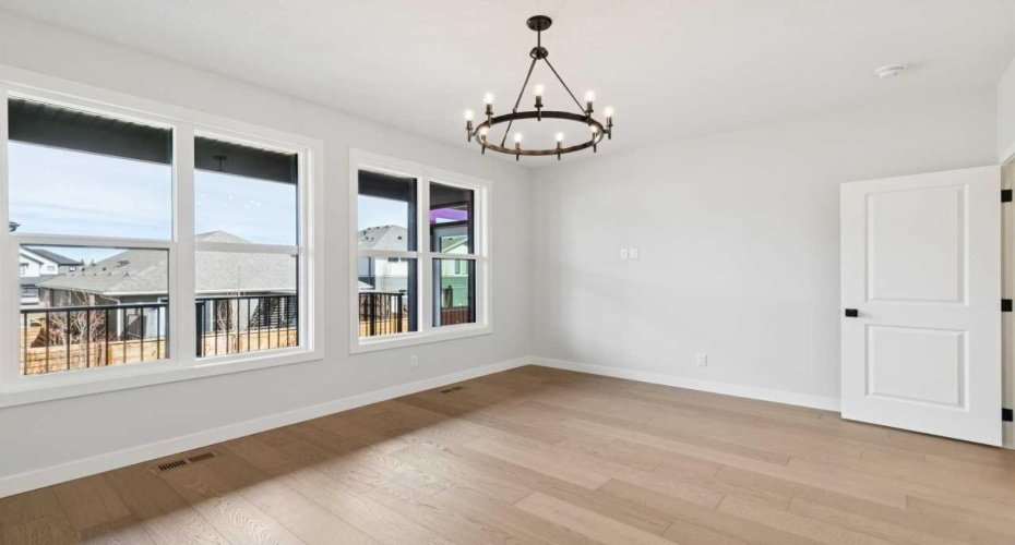 640 Shawnee Terrace, Calgary, Alberta T2Y0X5, 3 Bedrooms Bedrooms, ,3 BathroomsBathrooms,Residential,For Sale,Shawnee,A2305029